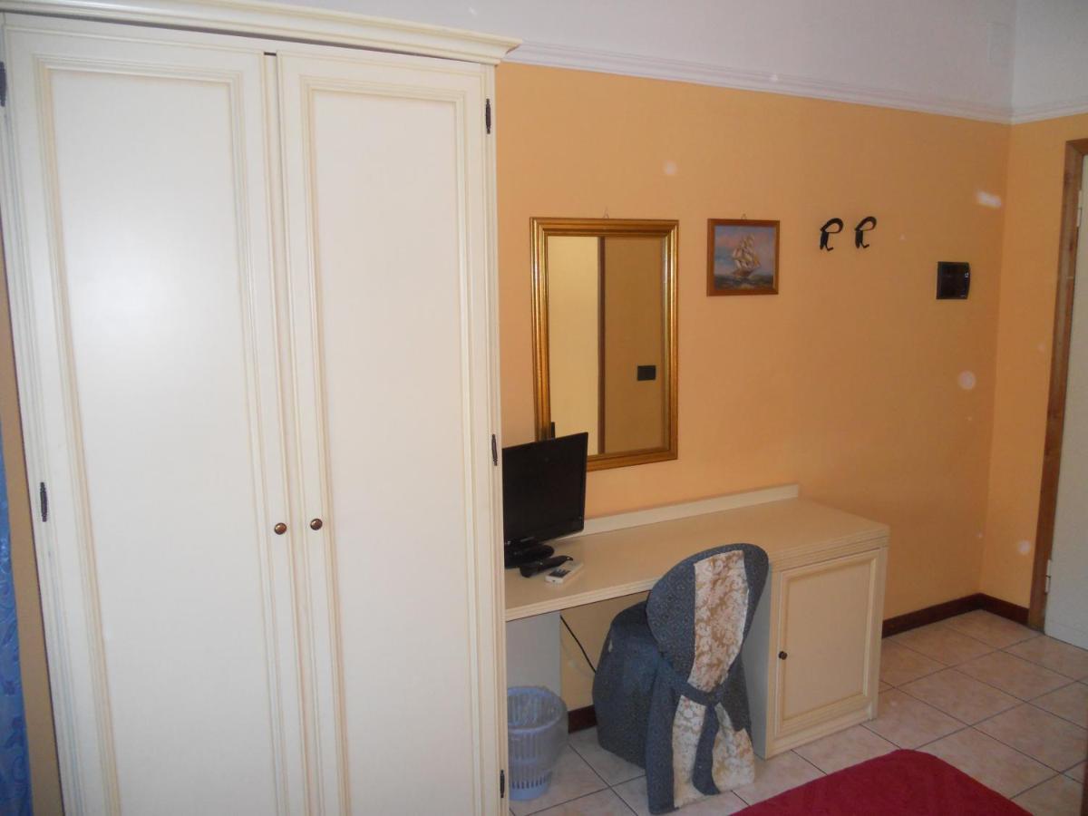 Hotel Salus Montecatini Terme Exterior photo