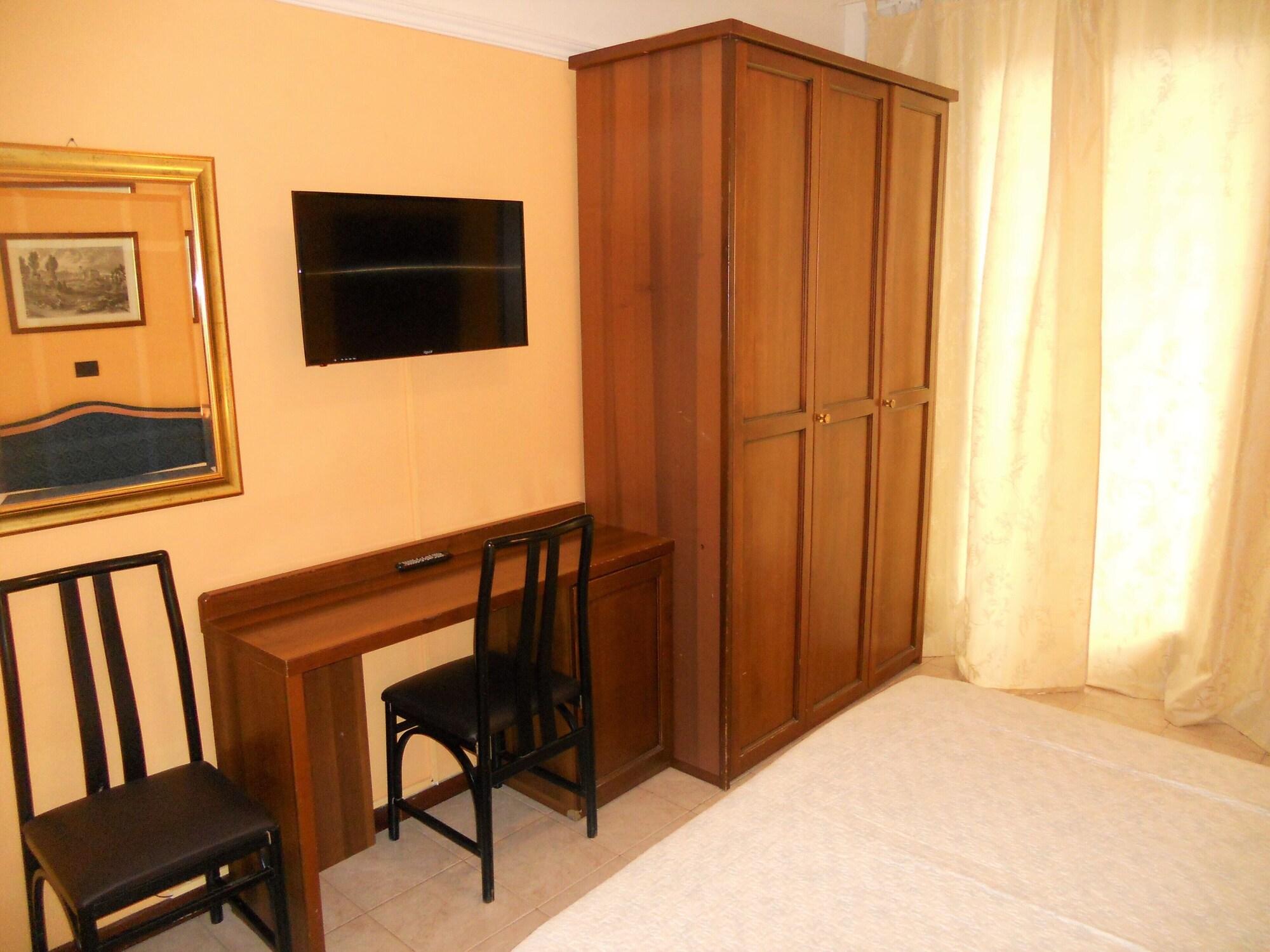 Hotel Salus Montecatini Terme Exterior photo