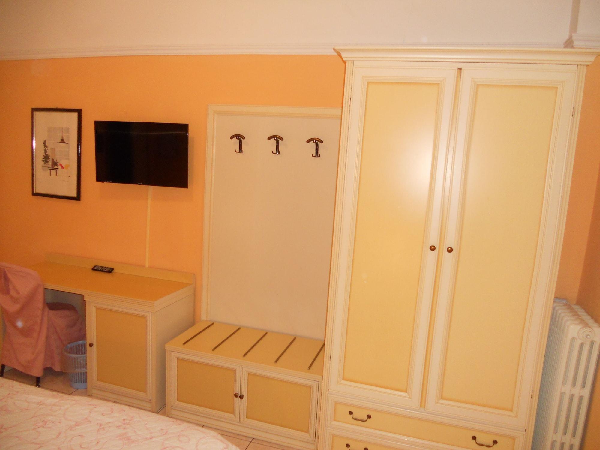 Hotel Salus Montecatini Terme Exterior photo